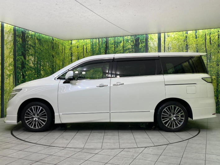 2014 Nissan Elgrand DBA-TE52 (UW-6a30bf4c16286)[11]