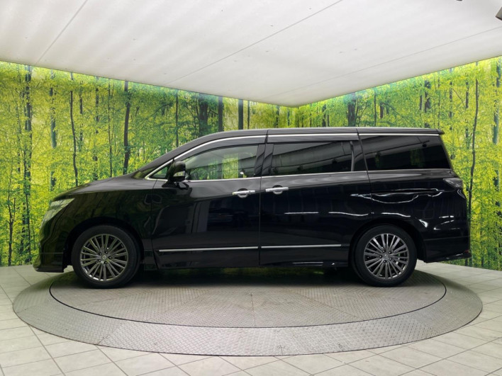 2015 Nissan Elgrand DBA-TE52 (UW-6a30bf4c31b90)[28]