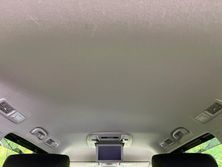 2015 Nissan Elgrand DBA-TE52 (UW-6a30bf4c31b90)[16]