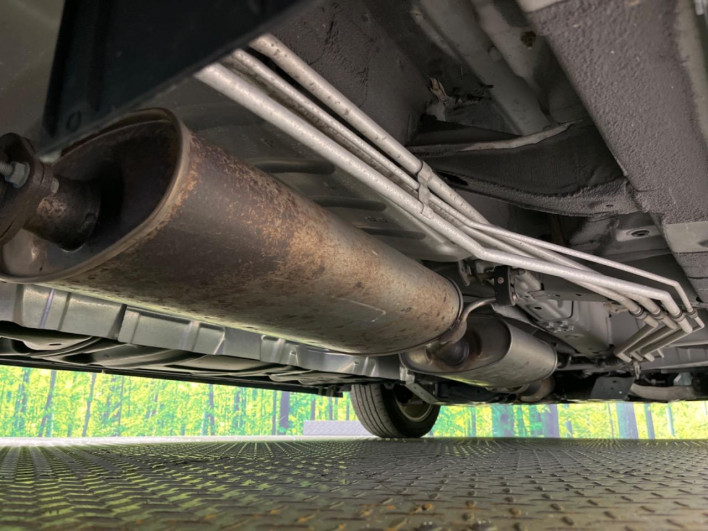 2015 Nissan Elgrand DBA-TE52 (UW-6a30bf4c31b90)[14]