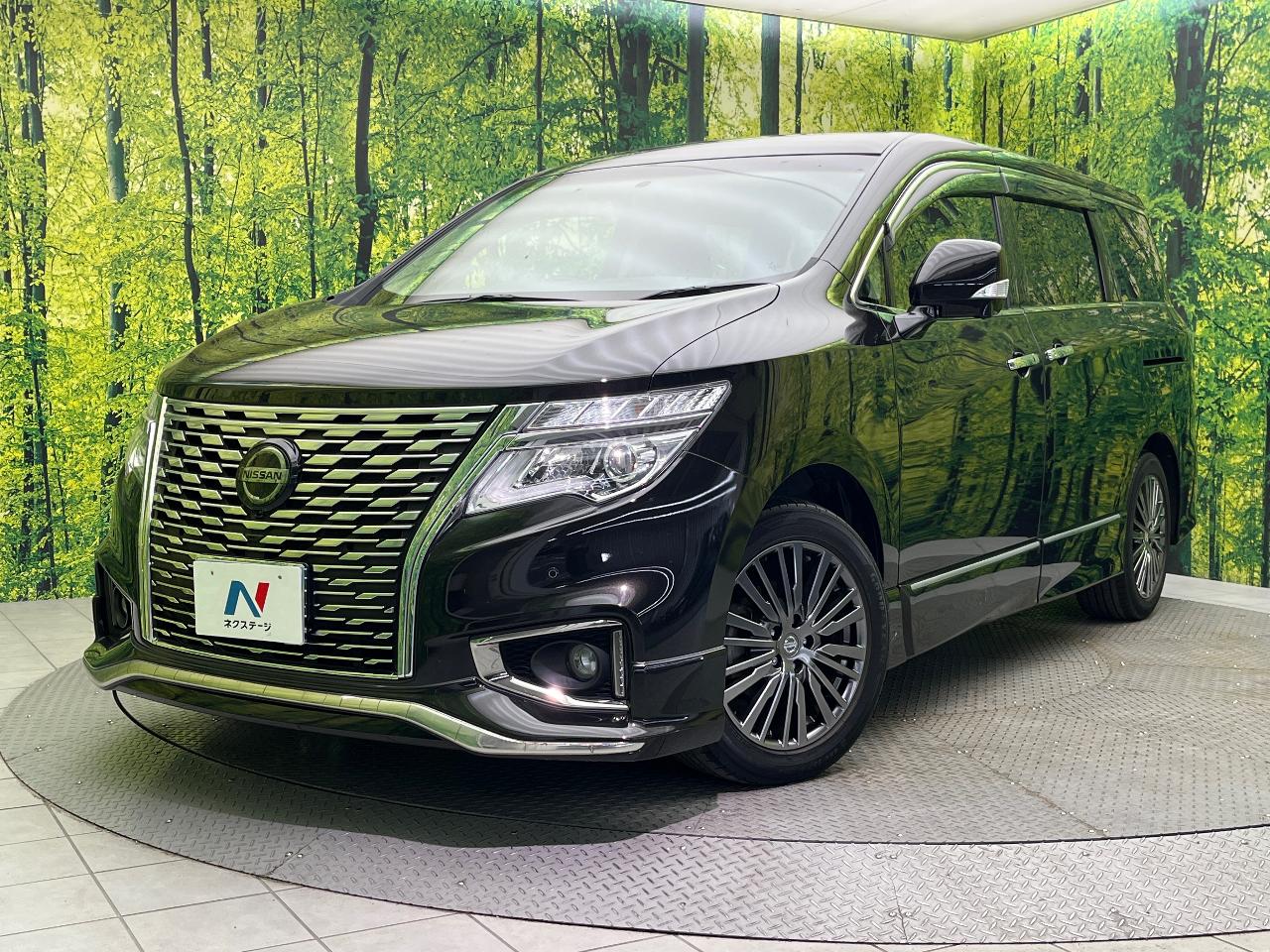 2015 Nissan Elgrand DBA-TE52