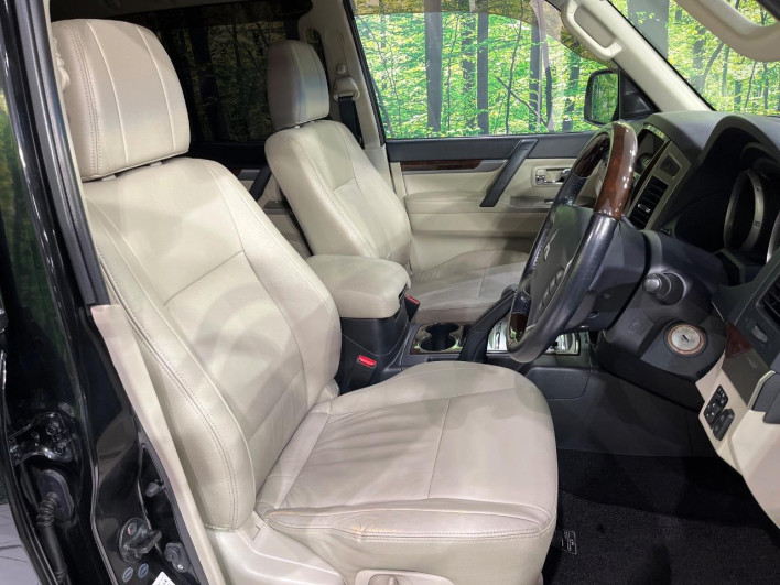 2016 Mitsubishi Pajero LDA-V98W (UW-6a30bf5636b80)[23]