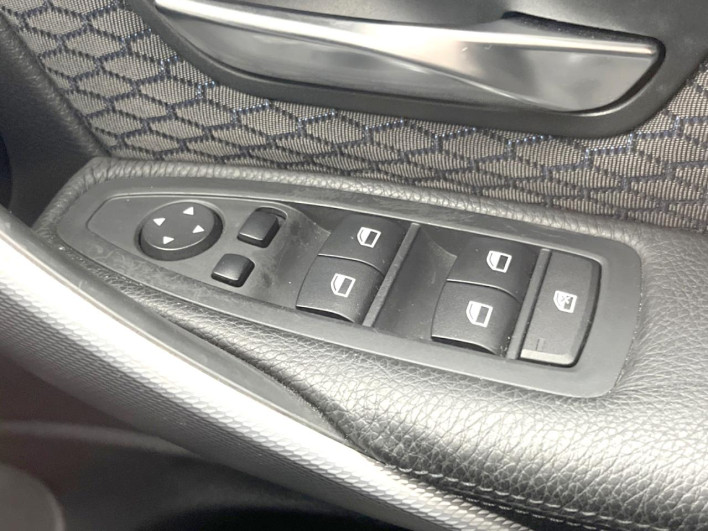 2014 BMW 3 Series DBA-3B20 (UW-6a30bf60332b1)[22]