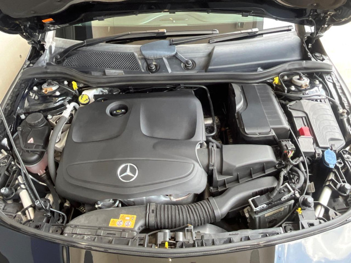 2018 Mercedes Benz CLA Class Shooting Brake DBA-117951 (UW-6a30bf636ad61)[4]