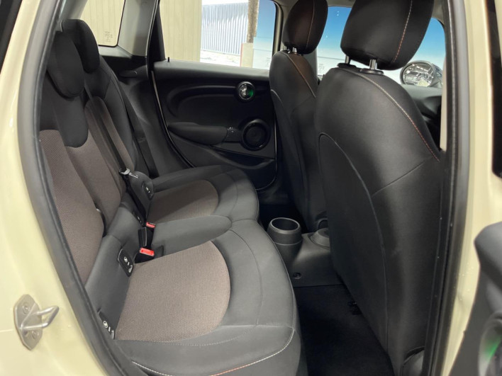 2016 Rover Mini DBA-XS15 (UW-6a30bf670cd2f)[29]
