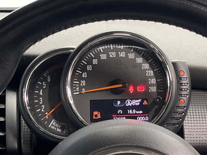2016 Rover Mini DBA-XS15 (UW-6a30bf670cd2f)[16]