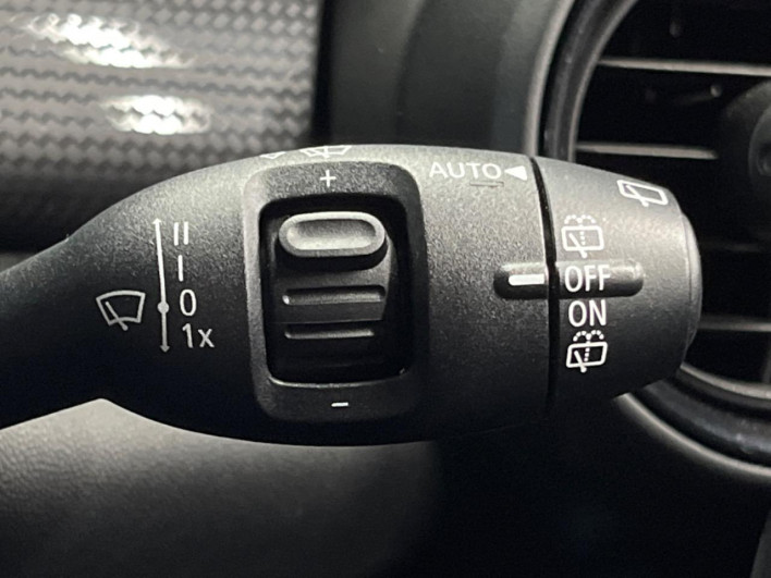 2016 Rover Mini DBA-XS15 (UW-6a30bf670cd2f)[17]