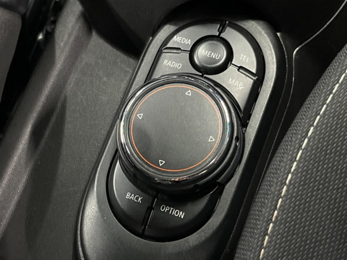 2016 Rover Mini DBA-XS15 (UW-6a30bf670cd2f)[10]