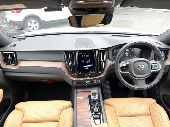 2021 Volvo XC60 5AA-UB420TXCM (UW-6a30bf6a81517)[19]