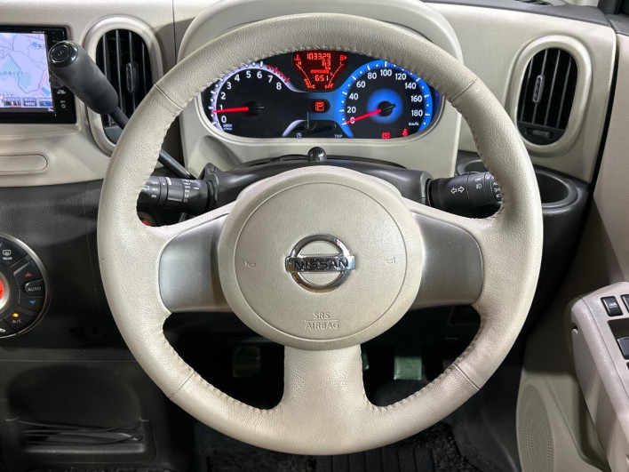 2015 Nissan Cube DBA-Z12 (UW-6a30bf6fe67c6)[29]