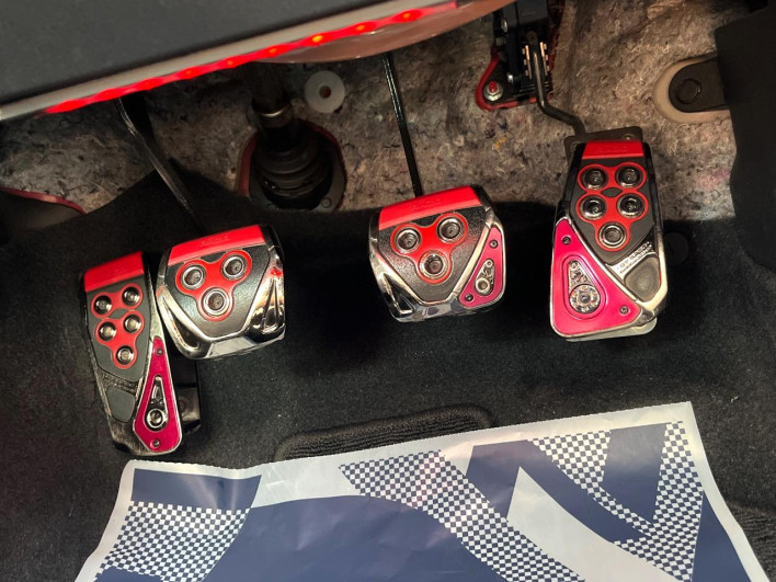 2018 Toyota 86 DBA-ZN6 (UW-6a30bf7646a64)[28]