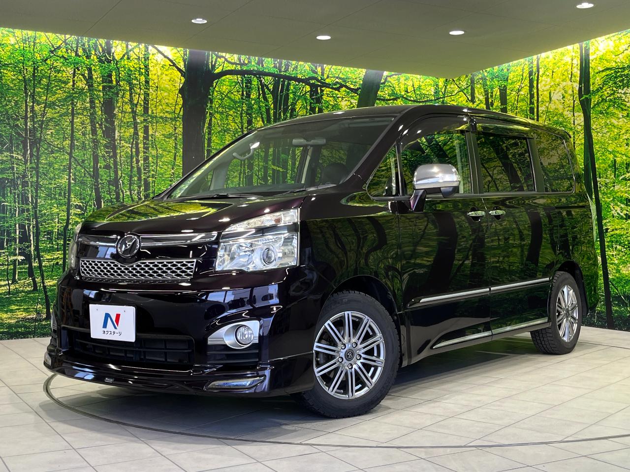 2012 Toyota Voxy DBA-ZRR70W