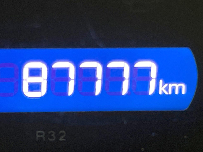 2014 Toyota Voxy DBA-ZRR80W (UW-6a30bf7be0150)[2]