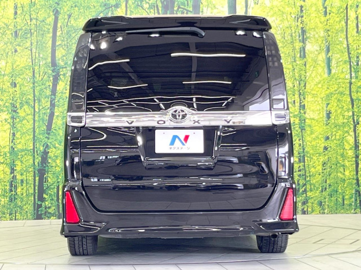 2014 Toyota Voxy DBA-ZRR80W (UW-6a30bf7be0150)[9]