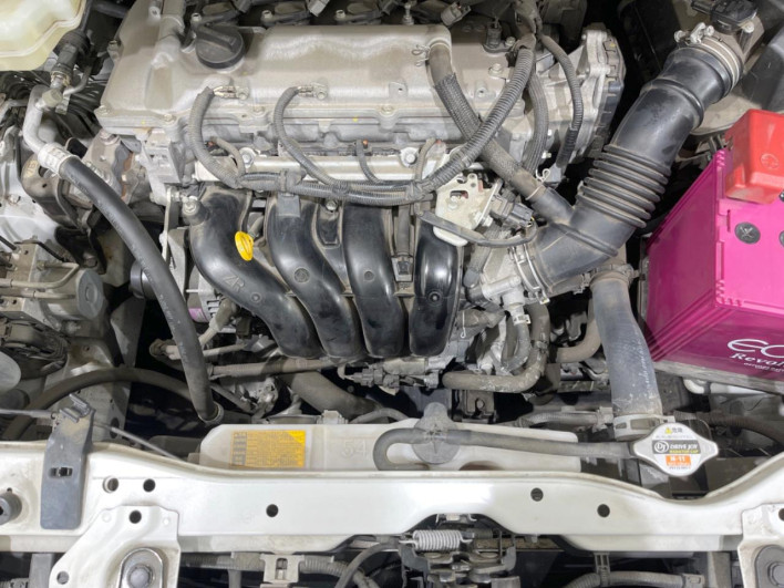2014 Toyota Voxy DBA-ZRR80W (UW-6a30bf7be6873)[10]