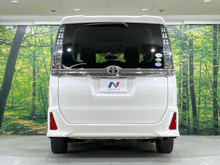 2014 Toyota Voxy DBA-ZRR80W (UW-6a30bf7be6873)[14]
