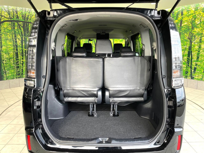 2014 Toyota Voxy DBA-ZRR80G (UW-6a30bf7ddef12)[12]