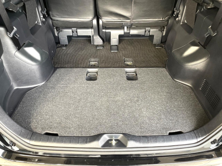 2014 Toyota Voxy DBA-ZRR80G (UW-6a30bf7ddef12)[9]