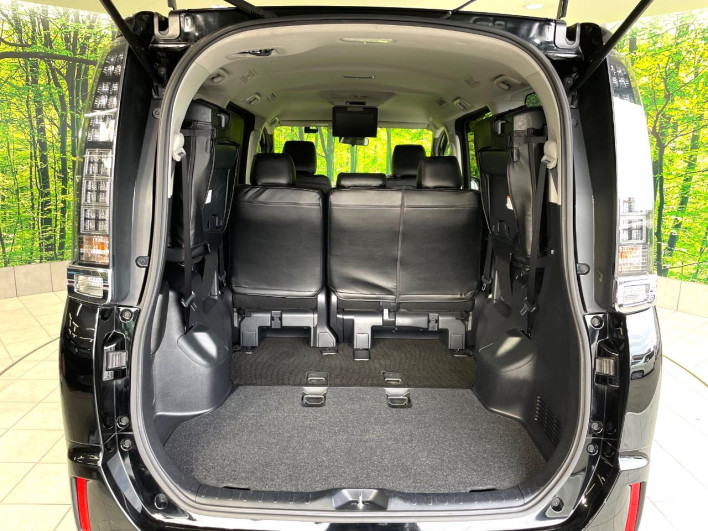 2014 Toyota Voxy DBA-ZRR80G (UW-6a30bf7ddef12)[10]