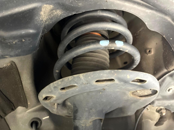 2014 Toyota Voxy DBA-ZRR80G (UW-6a30bf7ddef12)[26]