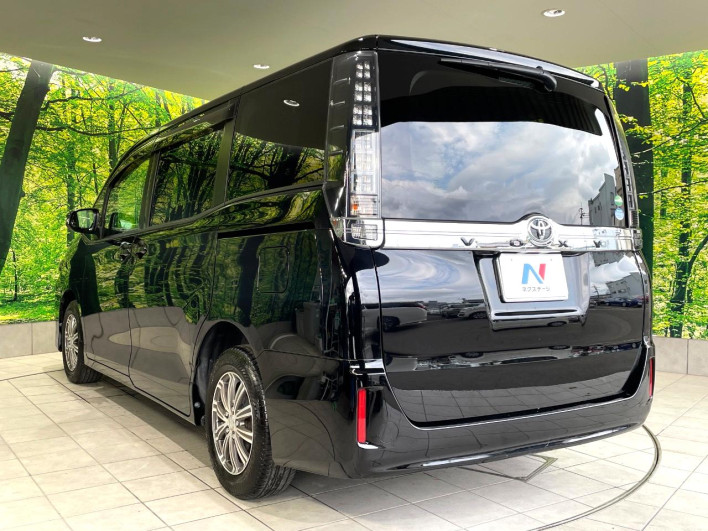 2014 Toyota Voxy DBA-ZRR80G (UW-6a30bf7ddef12)[8]