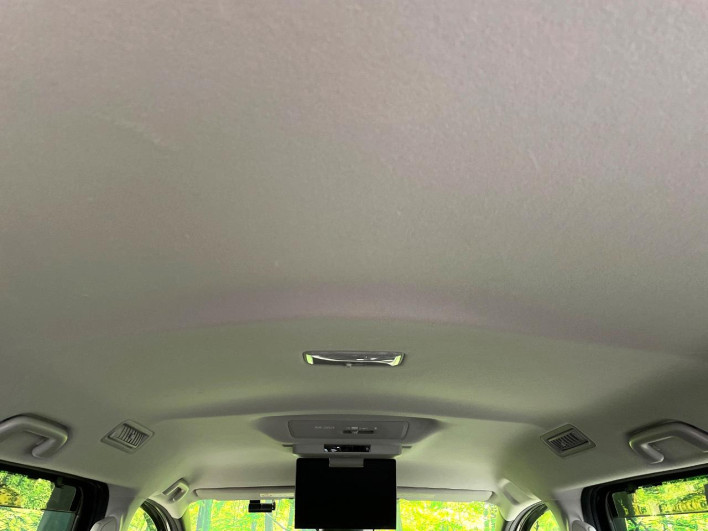 2014 Toyota Voxy DBA-ZRR80G (UW-6a30bf7ddef12)[11]
