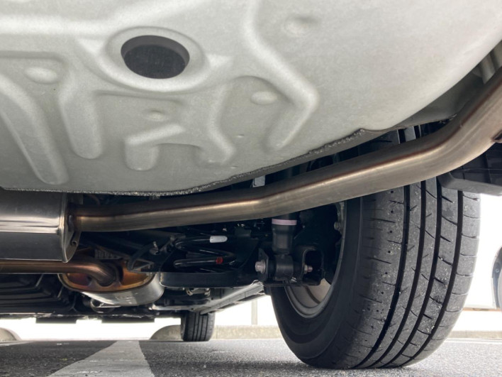 2018 Toyota Noah DBA-ZRR80W (UW-6a30bf8302f1d)[14]