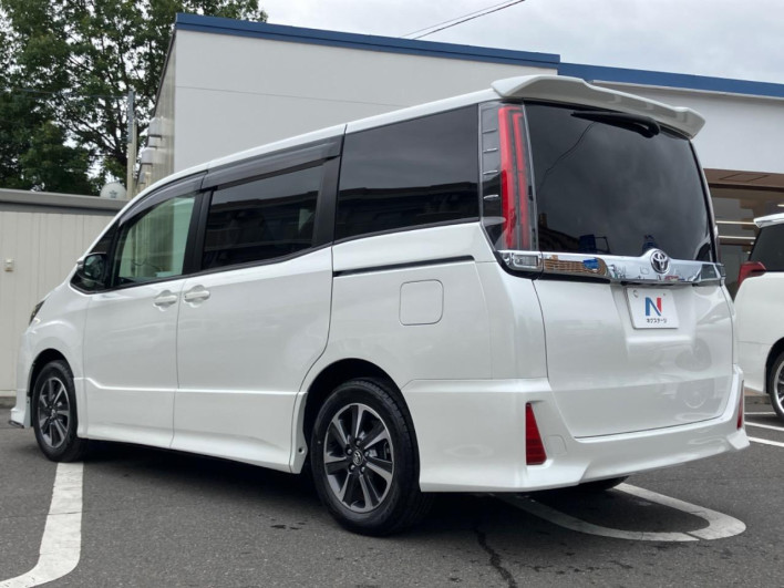 2018 Toyota Noah DBA-ZRR80W (UW-6a30bf8302f1d)[8]
