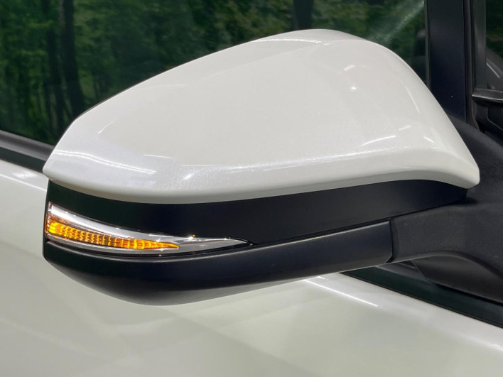 2014 Toyota Noah DBA-ZRR85G (UW-6a30bf88b3fef)[16]