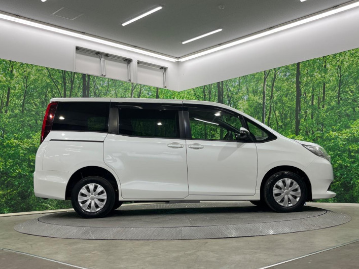 2014 Toyota Noah DBA-ZRR85G (UW-6a30bf88b3fef)[21]