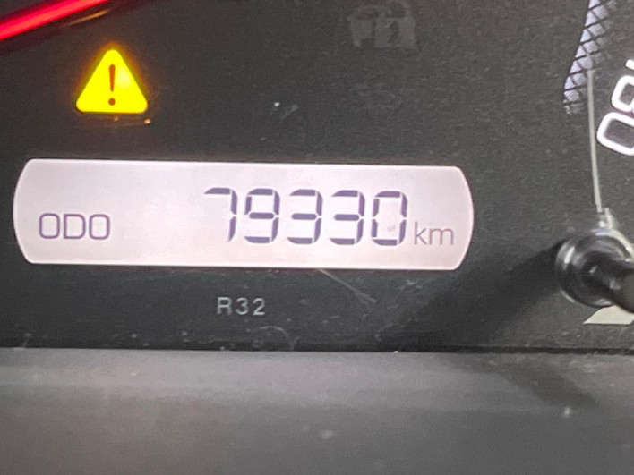 2014 Toyota Noah DBA-ZRR85G (UW-6a30bf88b3fef)[2]