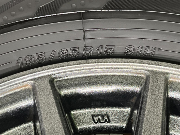 2016 Toyota Noah DBA-ZRR85G (UW-6a30bf88cd37c)[14]