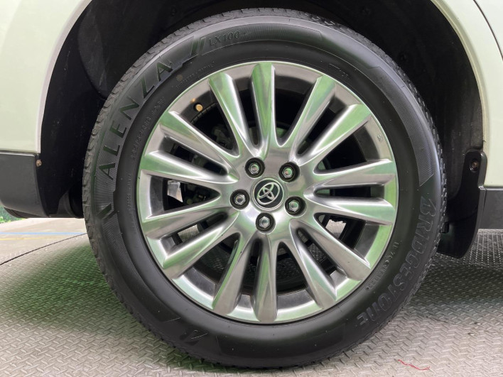 2017 Toyota Harrier DBA-ZSU65W (UW-6a30bf8bdf7bf)[12]