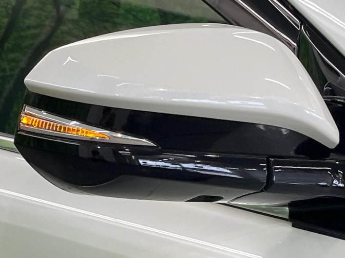 2017 Toyota Harrier DBA-ZSU65W (UW-6a30bf8bdf7bf)[17]