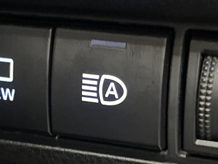 2023 Toyota Corolla Cross 6AA-ZVG11 (UW-6a30bf8c30803)[21]