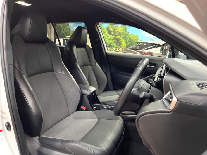 2023 Toyota Corolla Cross 6AA-ZVG11 (UW-6a30bf8c30803)[27]
