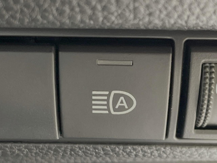 2024 Toyota Corolla Cross 6AA-ZVG13 (UW-6a30bf8d0c84e)[12]