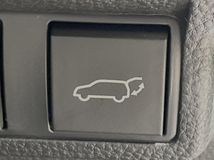 2024 Toyota Corolla Cross 6AA-ZVG13 (UW-6a30bf8d0c84e)[14]