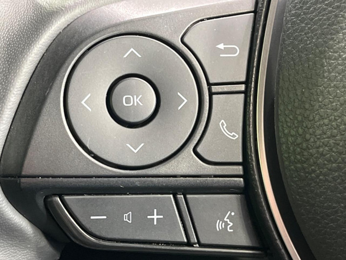 2024 Toyota Corolla Cross 6AA-ZVG13 (UW-6a30bf8dc022c)[27]