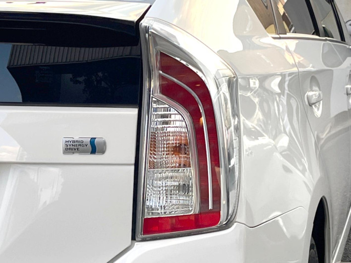 2013 Toyota Prius DAA-ZVW30 (UW-6a30bf911c8f2)[20]
