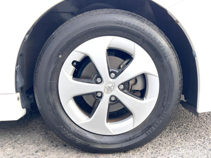 2013 Toyota Prius DAA-ZVW30 (UW-6a30bf911c8f2)[28]