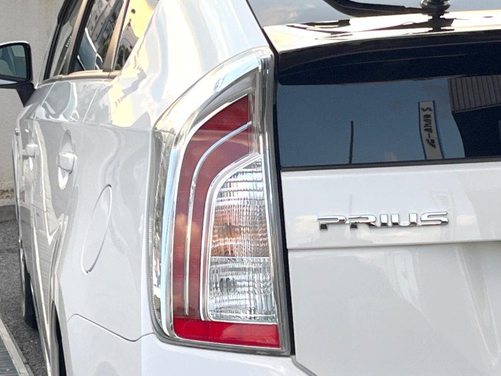 2013 Toyota Prius DAA-ZVW30 (UW-6a30bf911c8f2)[19]
