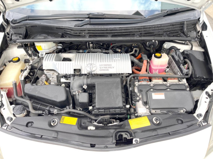 2013 Toyota Prius DAA-ZVW30 (UW-6a30bf911c8f2)[4]
