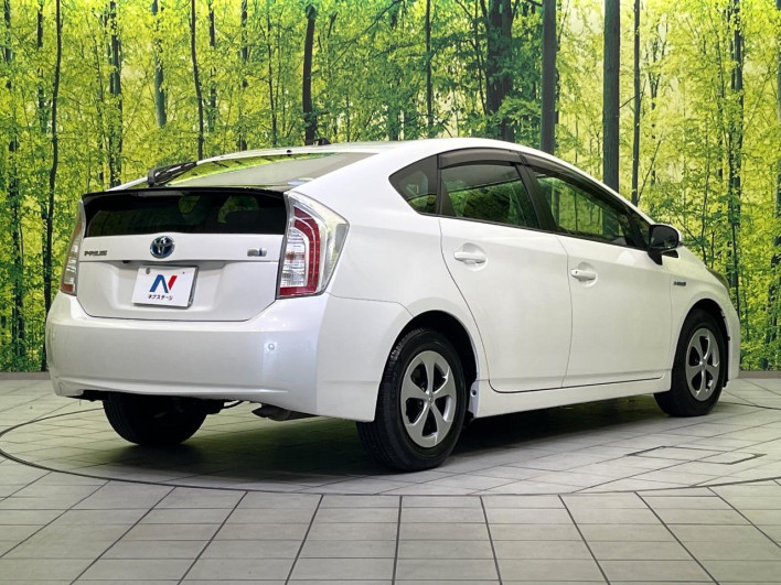 2013 Toyota Prius DAA-ZVW30 (UW-6a30bf92ac30c)[9]