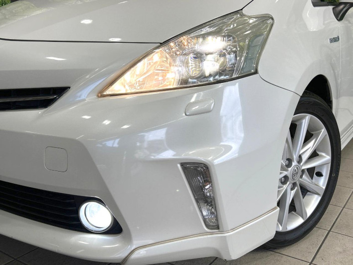 2013 Toyota Prius α DAA-ZVW41W (UW-6a30bf93efa98)[20]