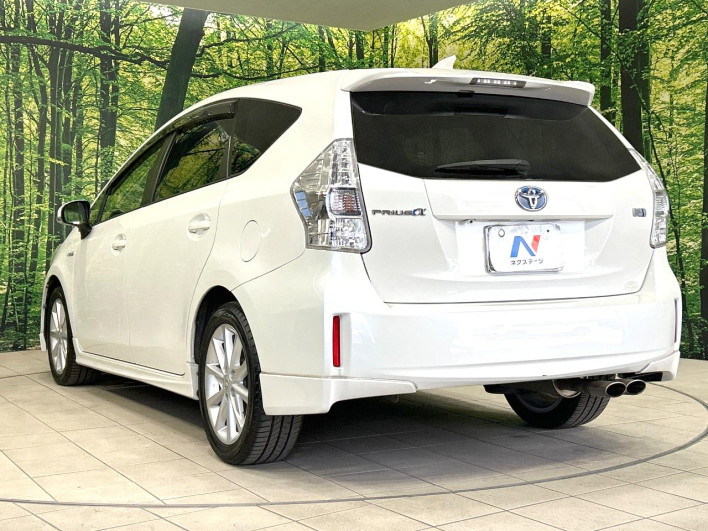 2013 Toyota Prius α DAA-ZVW41W (UW-6a30bf93efa98)[28]
