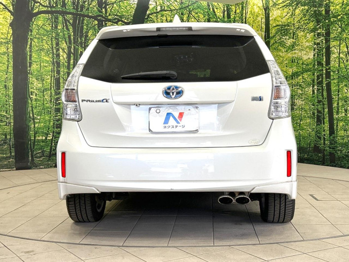 2013 Toyota Prius α DAA-ZVW41W (UW-6a30bf93efa98)[27]