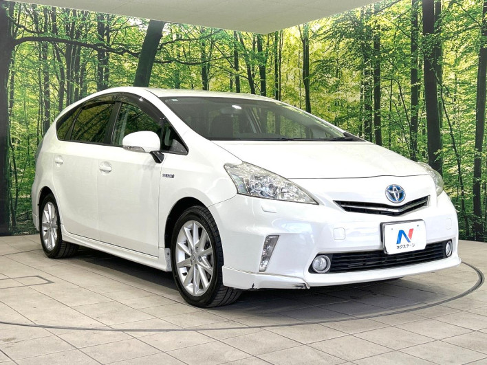 2013 Toyota Prius α DAA-ZVW41W (UW-6a30bf93efa98)[24]