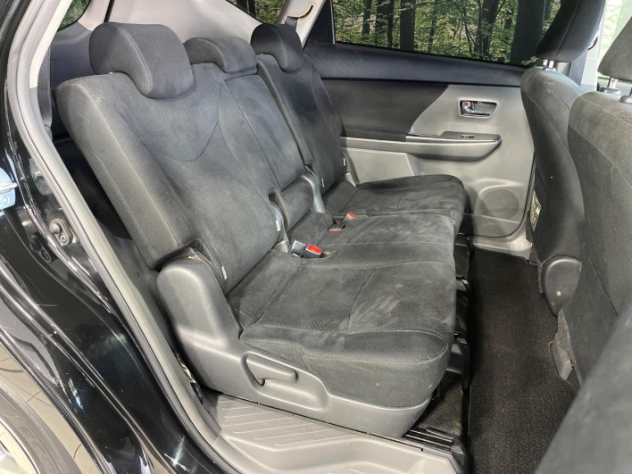 2014 Toyota Prius α DAA-ZVW41W (UW-6a30bf942c4db)[13]