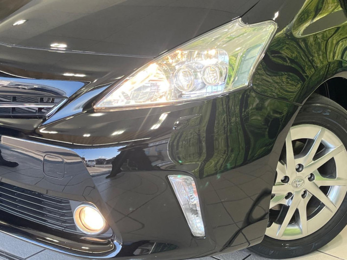 2014 Toyota Prius α DAA-ZVW41W (UW-6a30bf942c4db)[5]